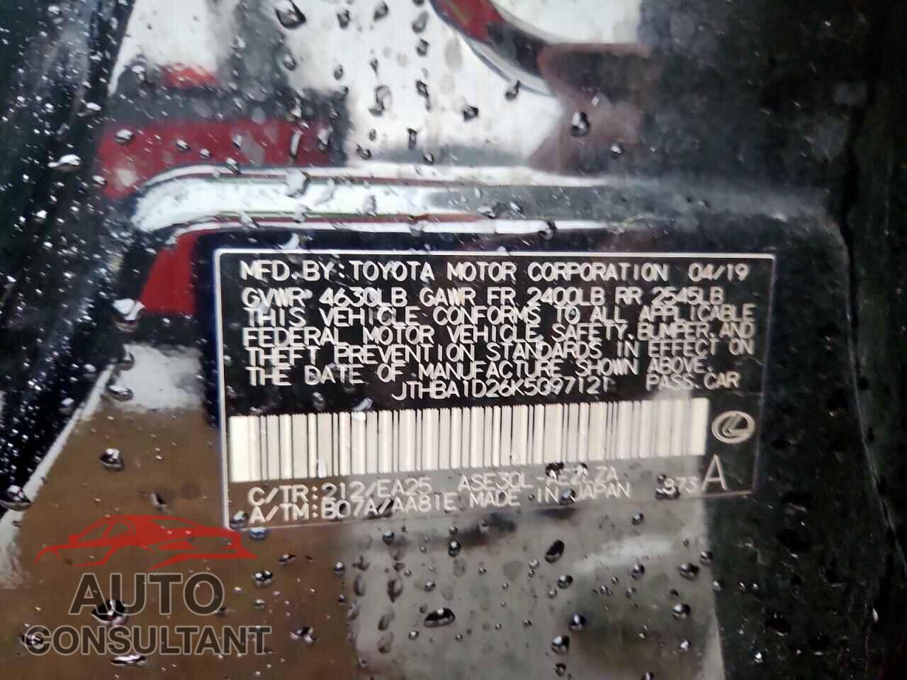 LEXUS IS 2019 - JTHBA1D26K5097121