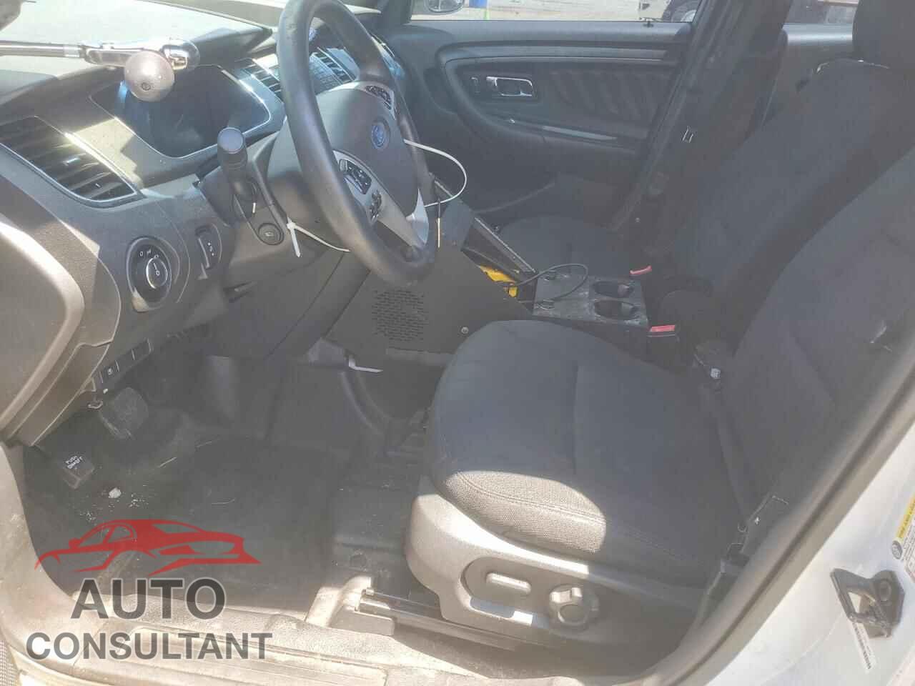FORD TAURUS 2017 - 1FAHP2L85HG109252