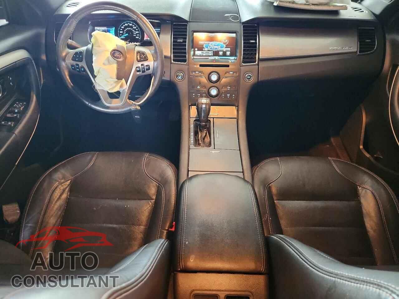 FORD TAURUS 2015 - 1FAHP2E80FG118077