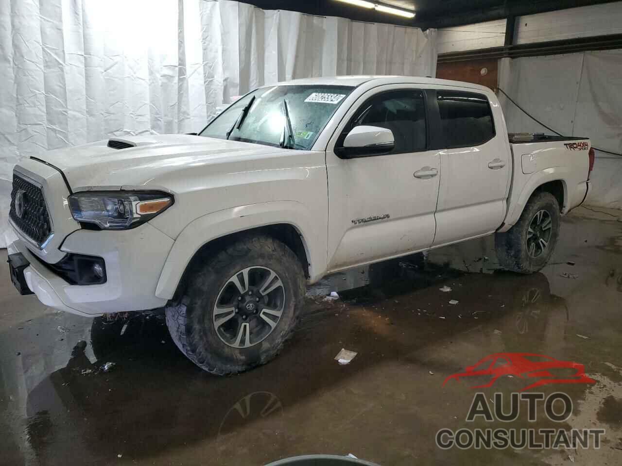 TOYOTA TACOMA 2019 - 5TFCZ5AN7KX197639