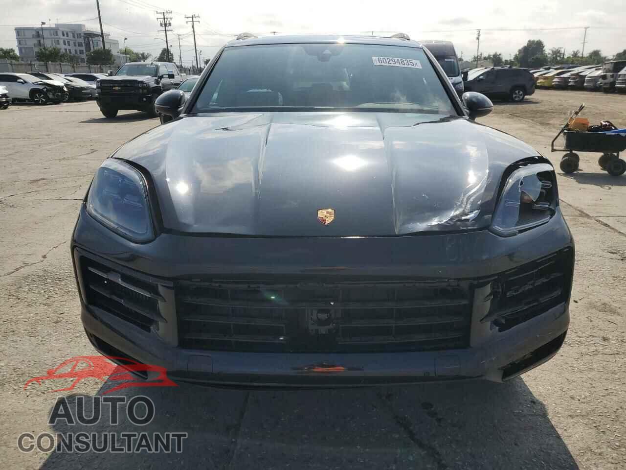 PORSCHE CAYENNE 2024 - WP1AA2AY2RDA03634