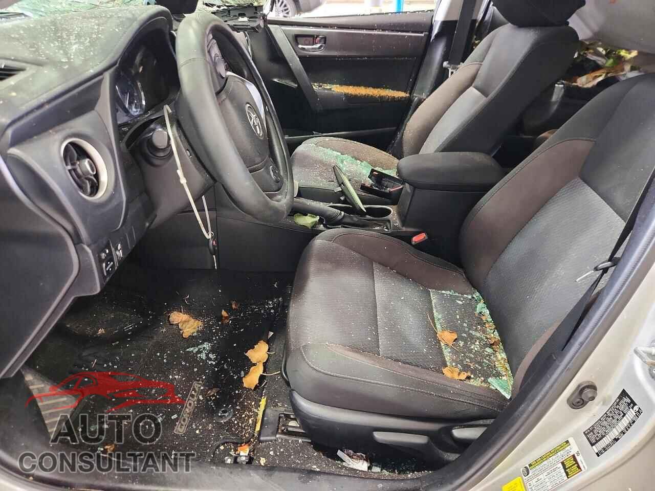 TOYOTA COROLLA 2017 - 5YFBURHE7HP636711