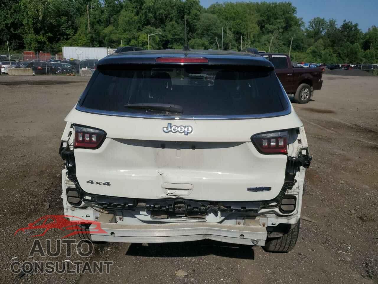 JEEP COMPASS 2018 - 3C4NJDBB4JT206595