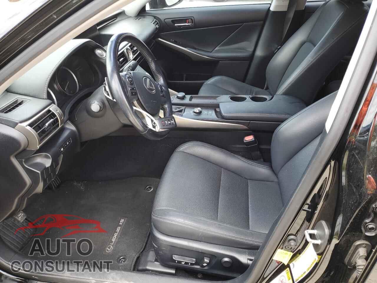 LEXUS IS 2015 - JTHBF1D21F5070352
