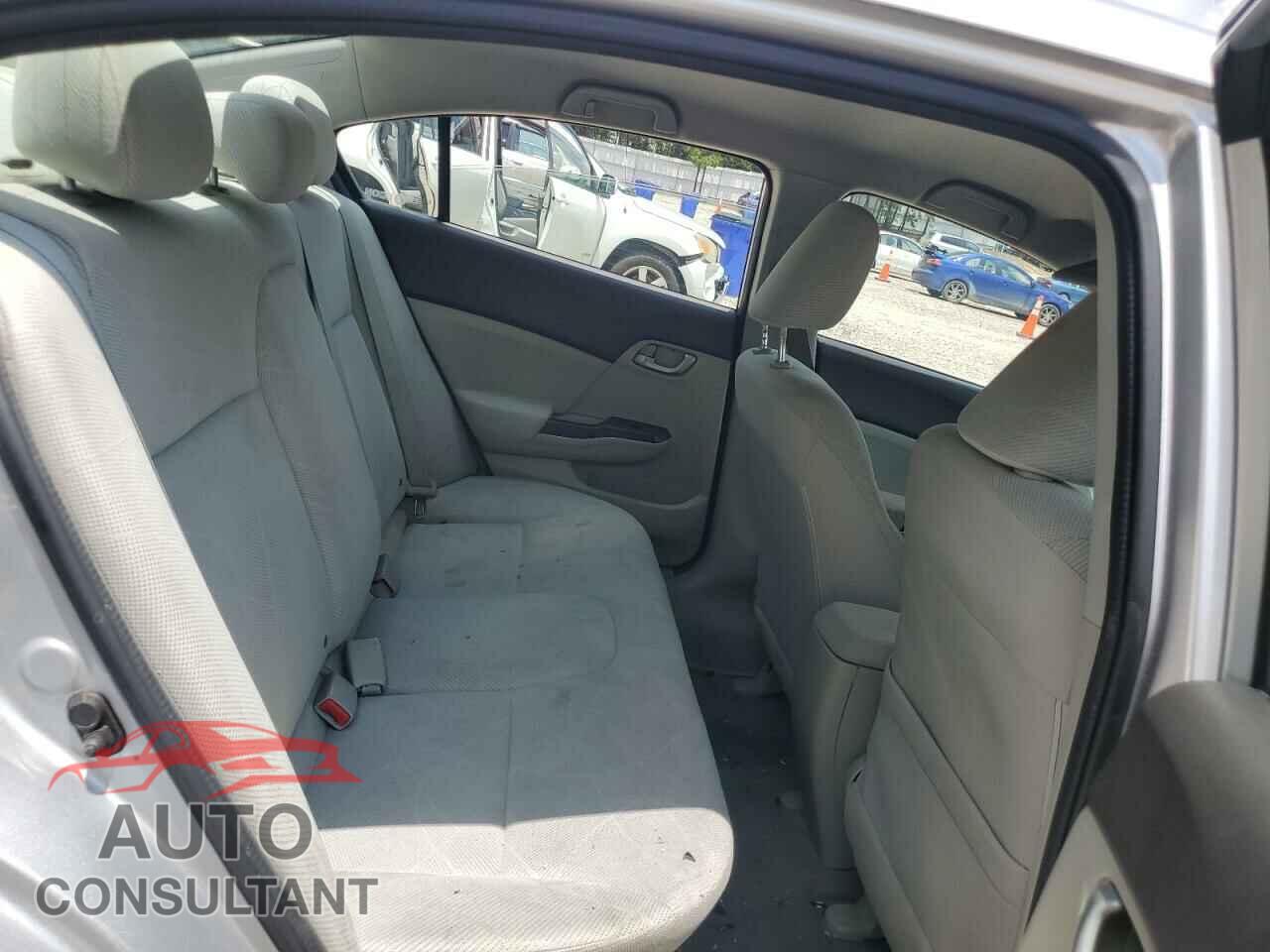 HONDA CIVIC 2012 - 2HGFB2F52CH608204