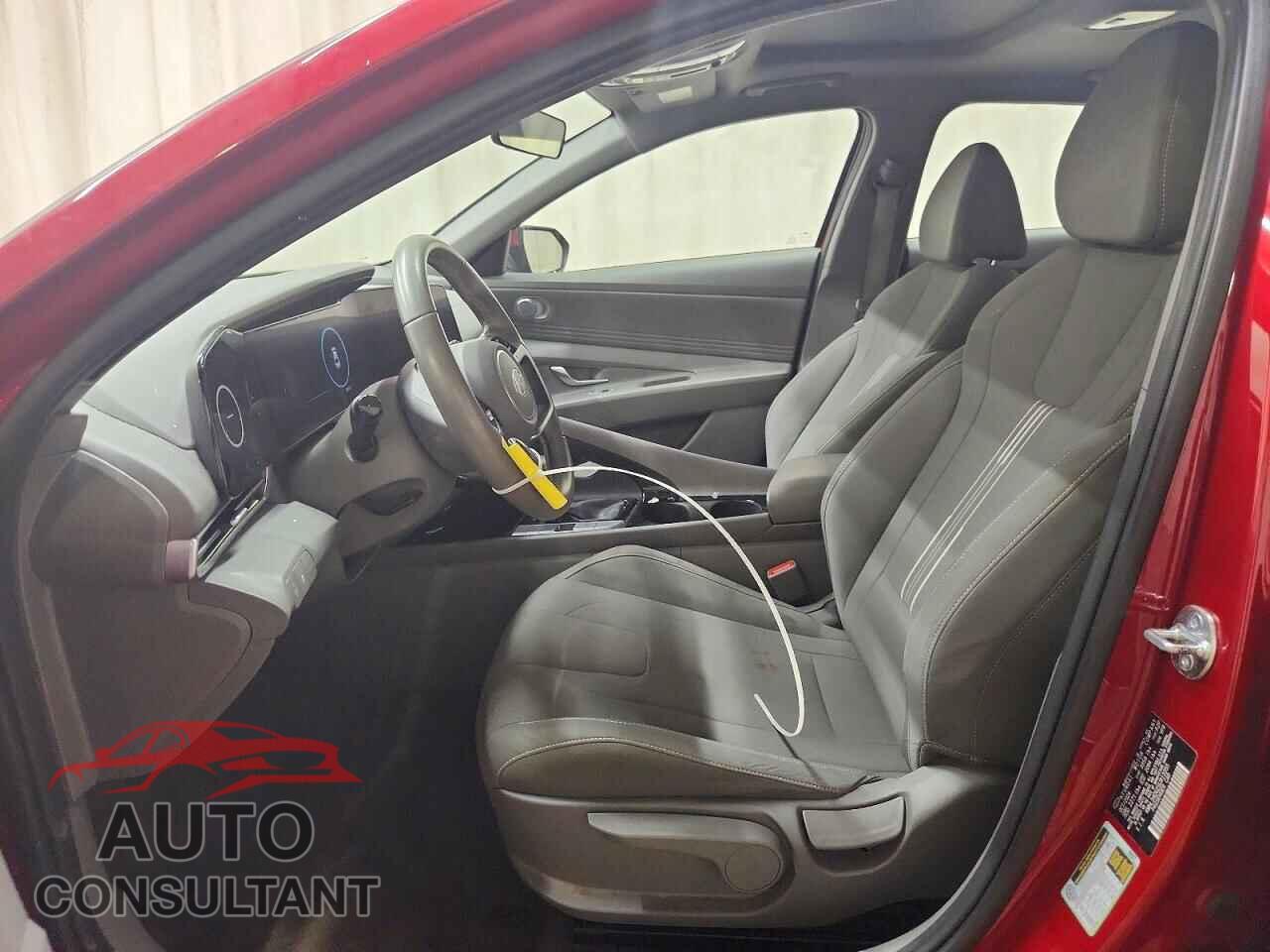 HYUNDAI ELANTRA 2025 - KMHLS4DG2SU913355