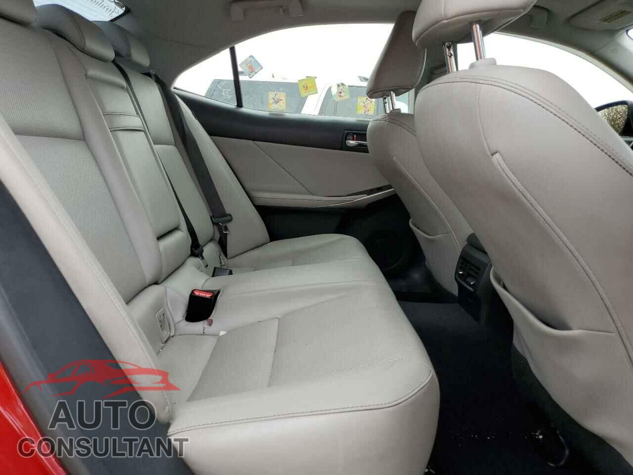 LEXUS IS 2015 - JTHCF1D25F5020400