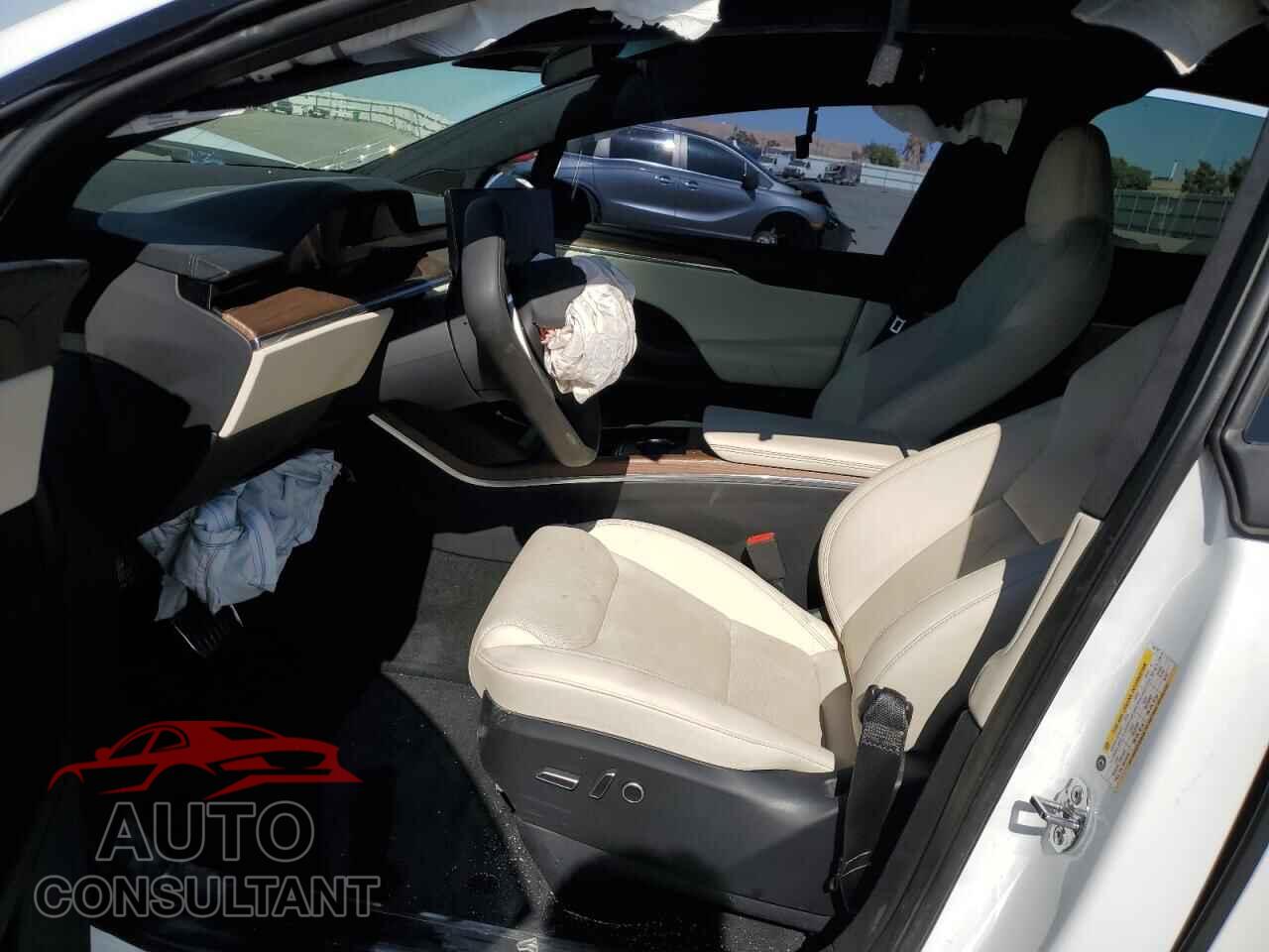 TESLA MODEL X 2022 - 7SAXCAE55NF357721