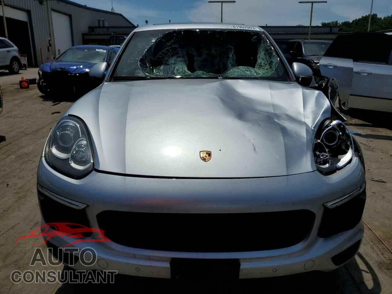 PORSCHE CAYENNE 2016 - WP1AA2A2XGKA10898