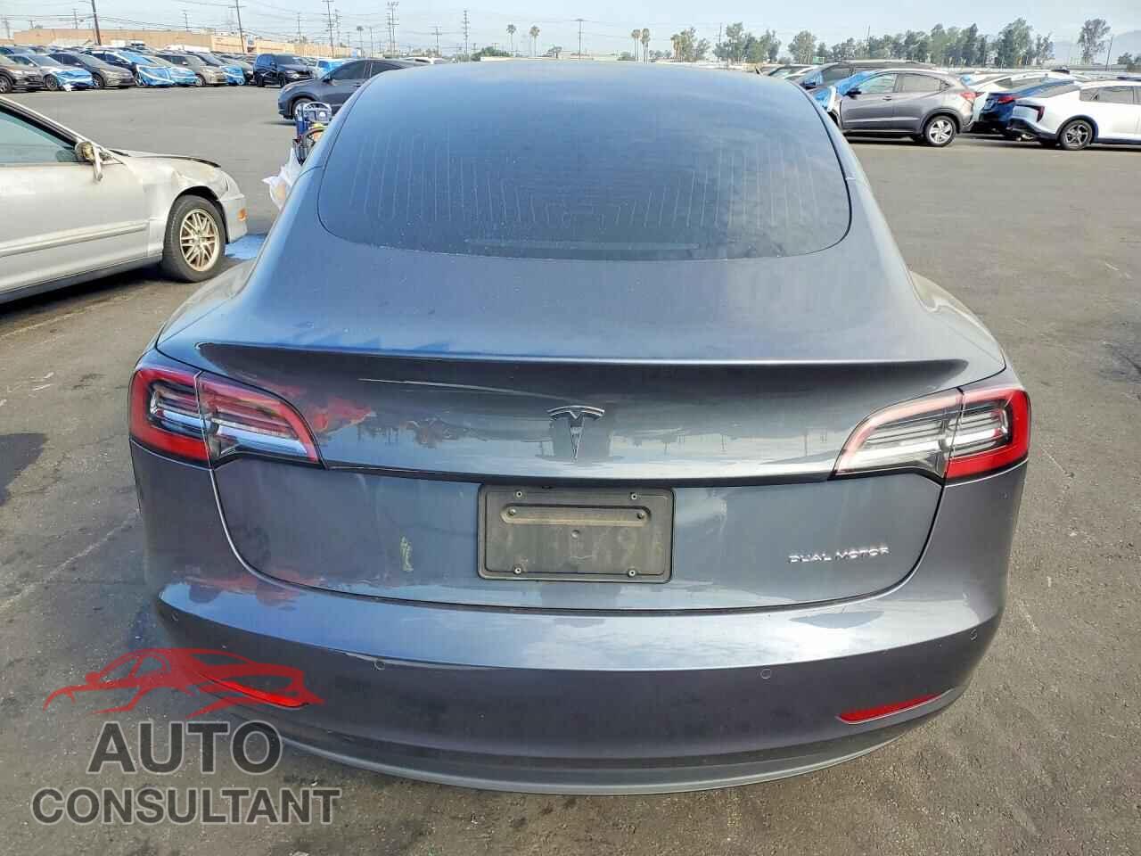 TESLA MODEL 3 2020 - 5YJ3E1EB1LF711971
