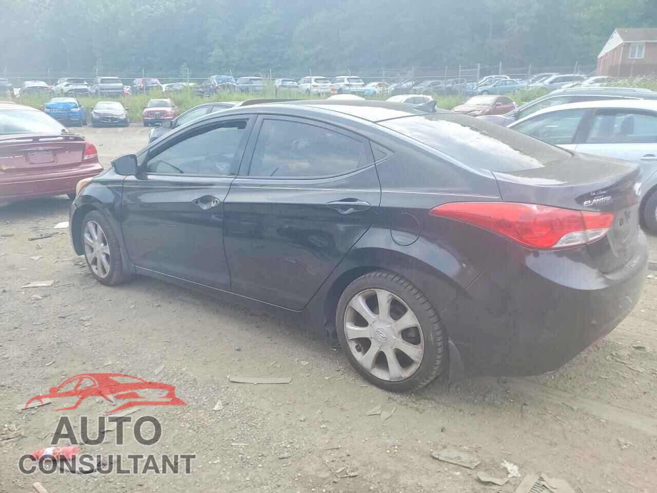 HYUNDAI ELANTRA 2013 - KMHDH4AE3DU664475