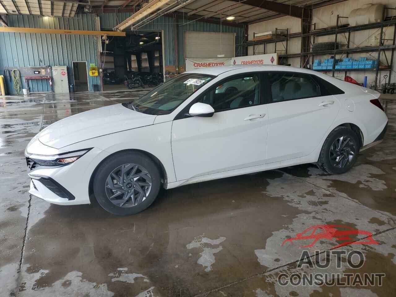 HYUNDAI ELANTRA 2024 - KMHLM4DG4RU811155