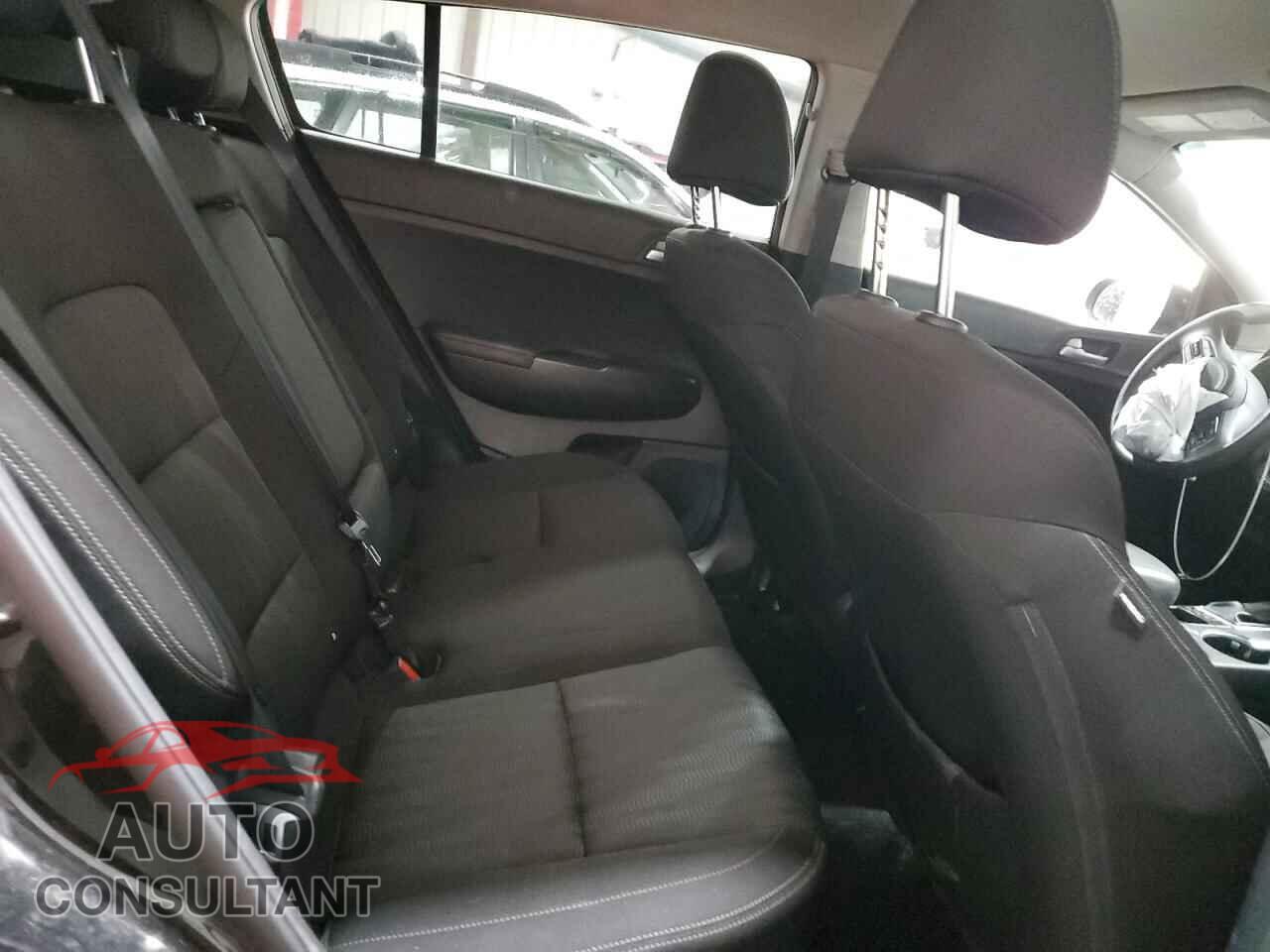 KIA SPORTAGE 2017 - KNDPMCAC0H7155647