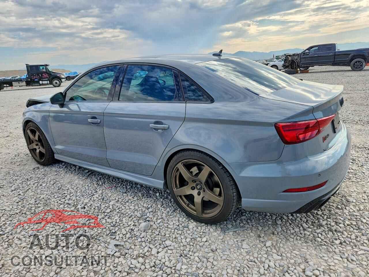 AUDI RS3 2018 - WUABWGFF9J1901975