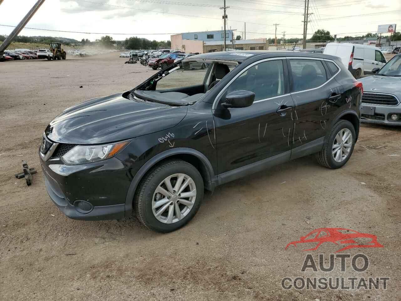 NISSAN ROGUE 2018 - JN1BJ1CP4JW500409