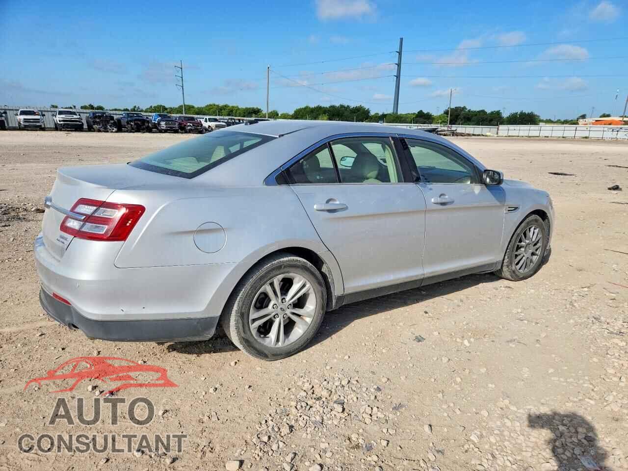 FORD TAURUS 2015 - 1FAHP2E89FG114092