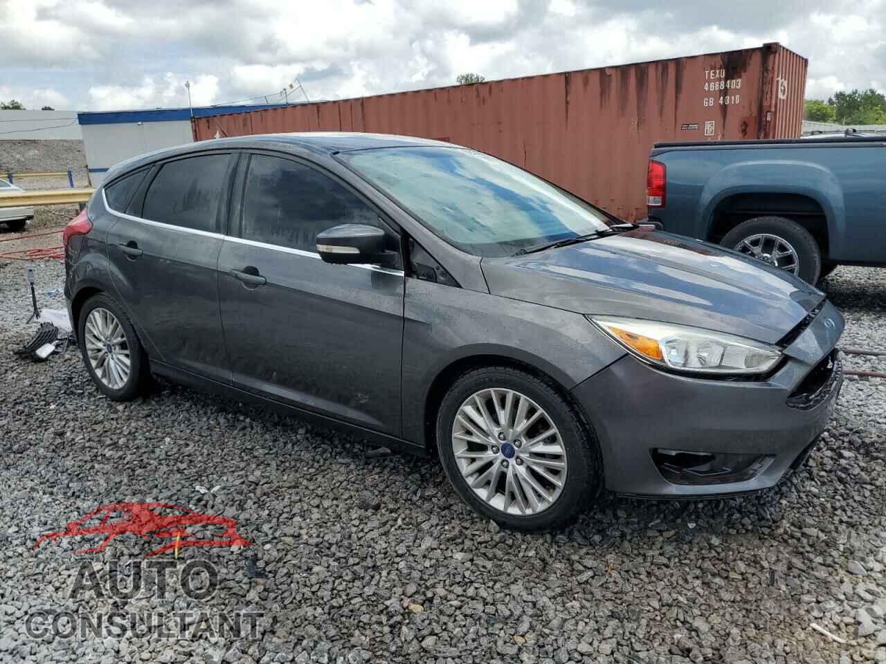 FORD FOCUS 2015 - 1FADP3N28FL239706