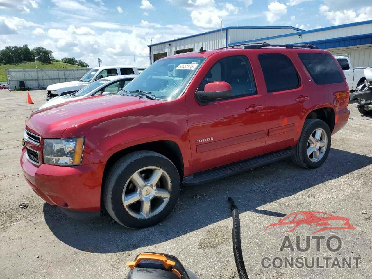 CHEVROLET TAHOE 2013 - 1GNSKBE06DR364178