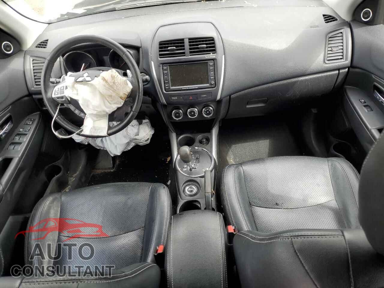 MITSUBISHI OUTLANDER 2013 - 4A4AR4AU5DE019003