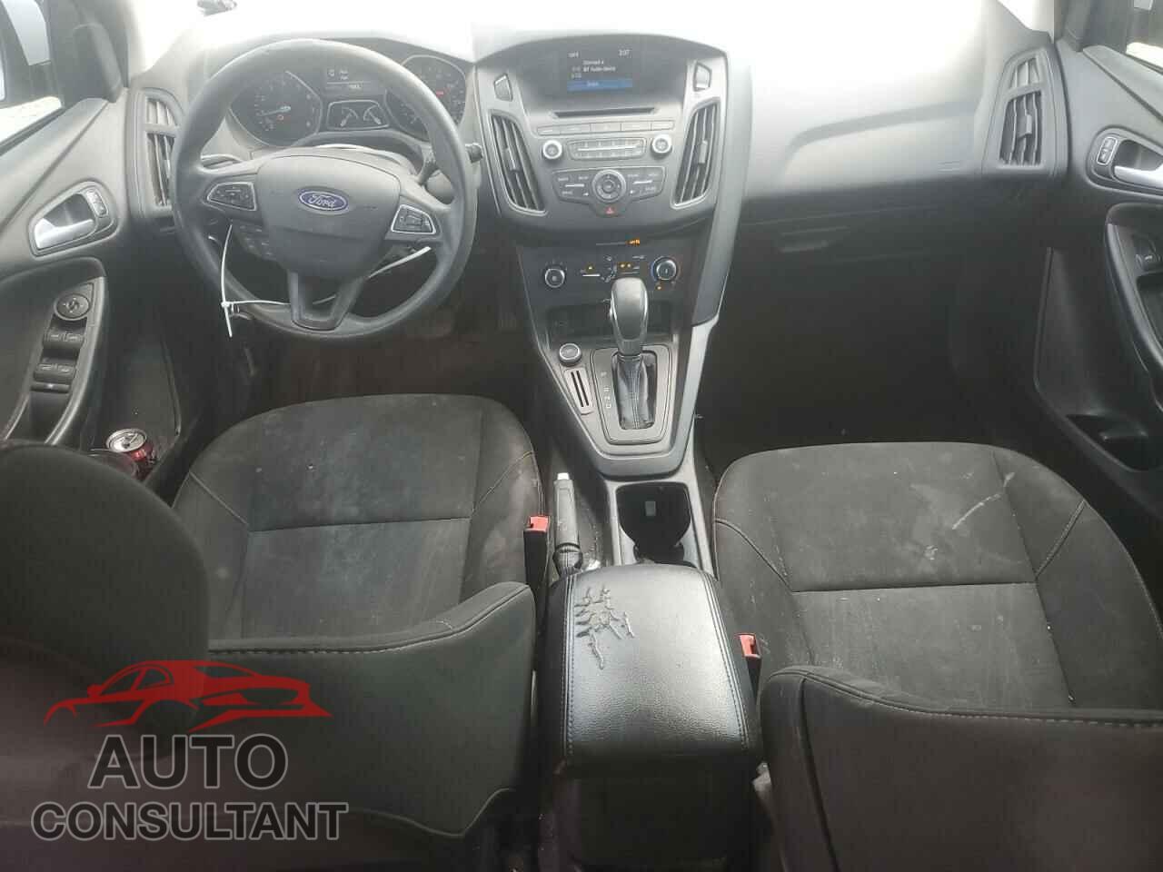 FORD FOCUS 2017 - 1FADP3K23HL244819