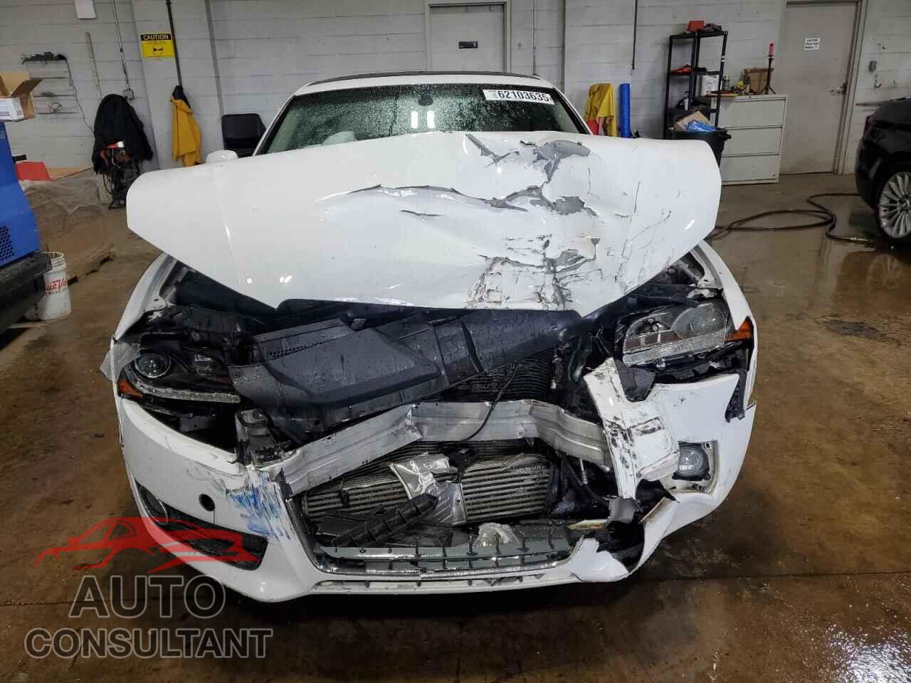 AUDI A5 2011 - WAURFAFR3BA018620