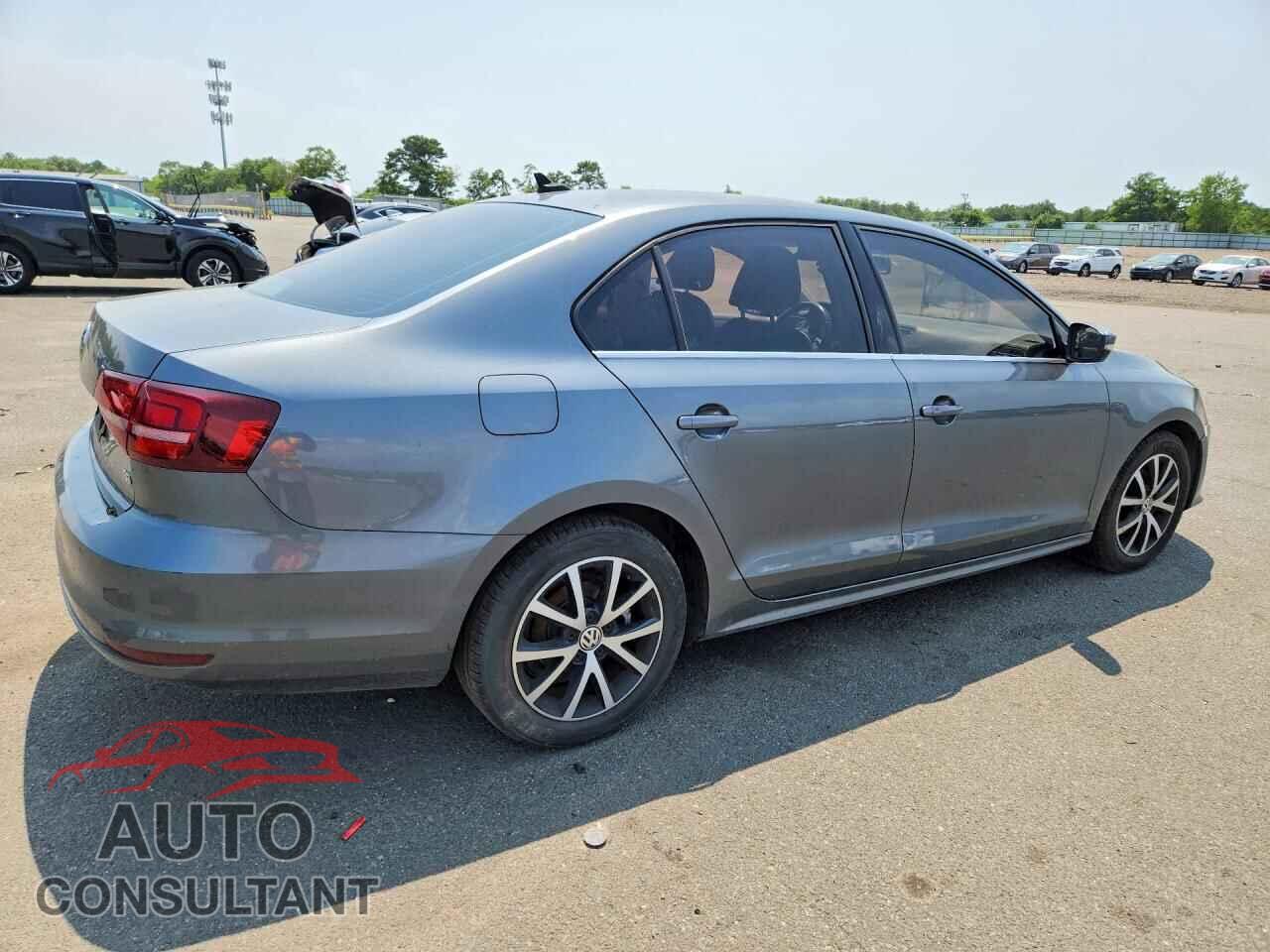 VOLKSWAGEN JETTA 2017 - 3VWDB7AJ9HM325764