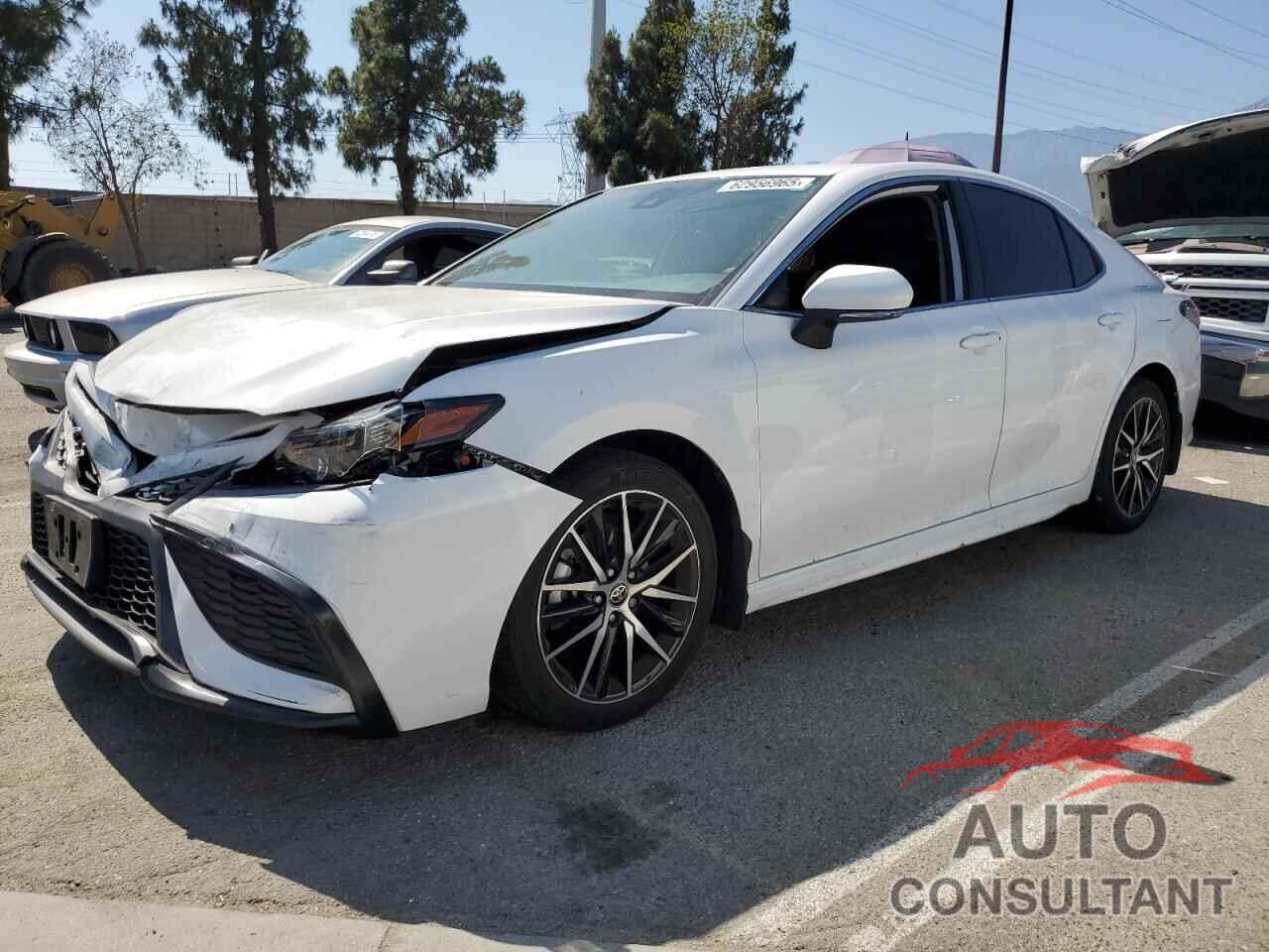 TOYOTA CAMRY 2023 - 4T1G11AK4PU730090