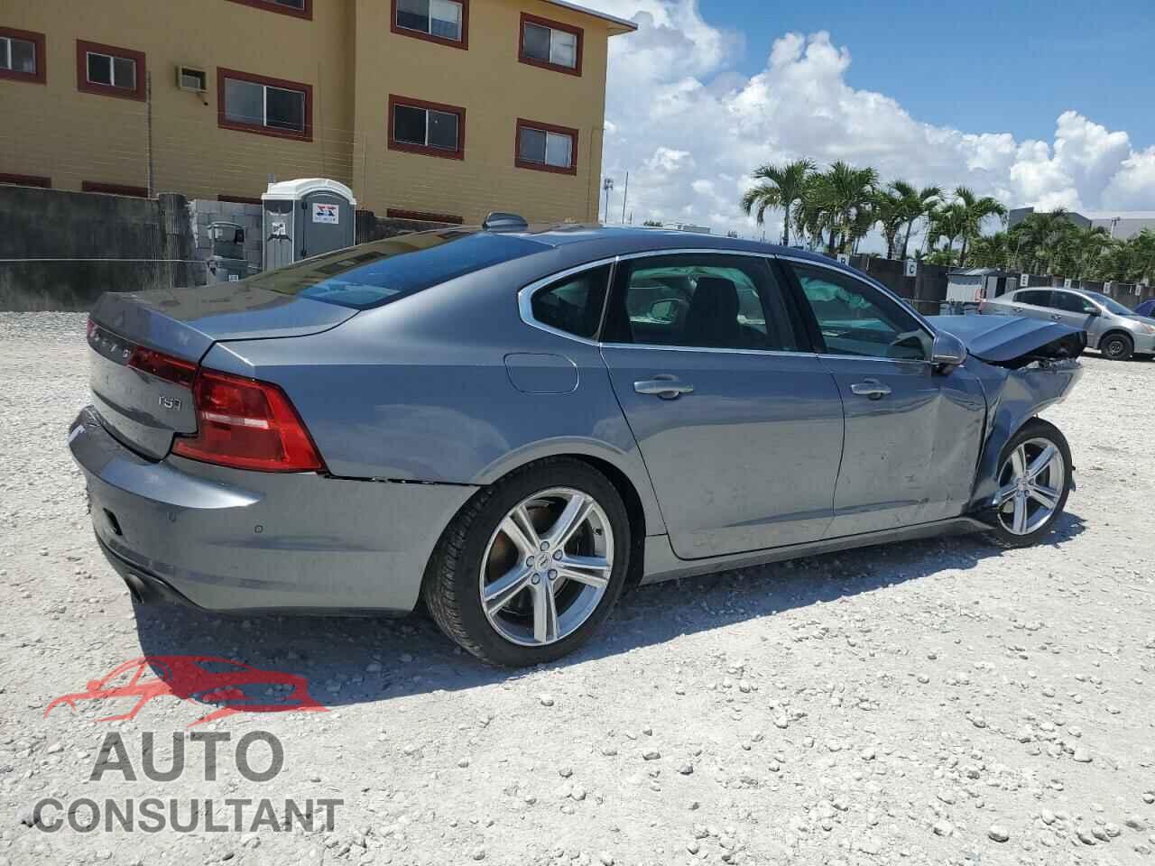 VOLVO S90 2018 - LVY982MK5JP028689
