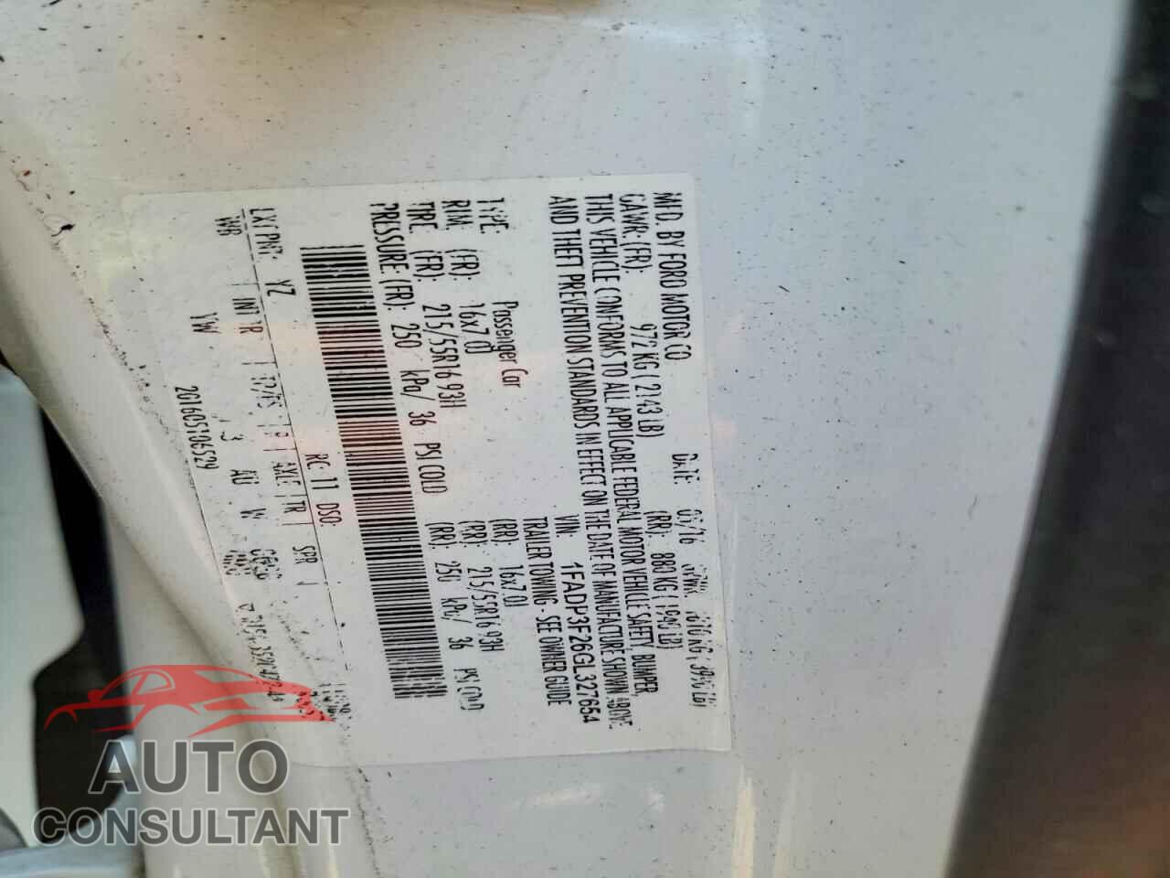FORD FOCUS 2016 - 1FADP3F26GL327654