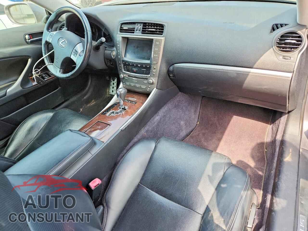 LEXUS IS 2012 - JTHFF2C22C2524761