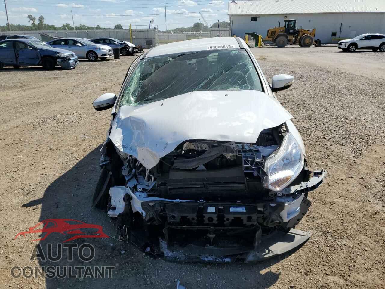FORD FOCUS 2014 - 1FADP3F21EL420577