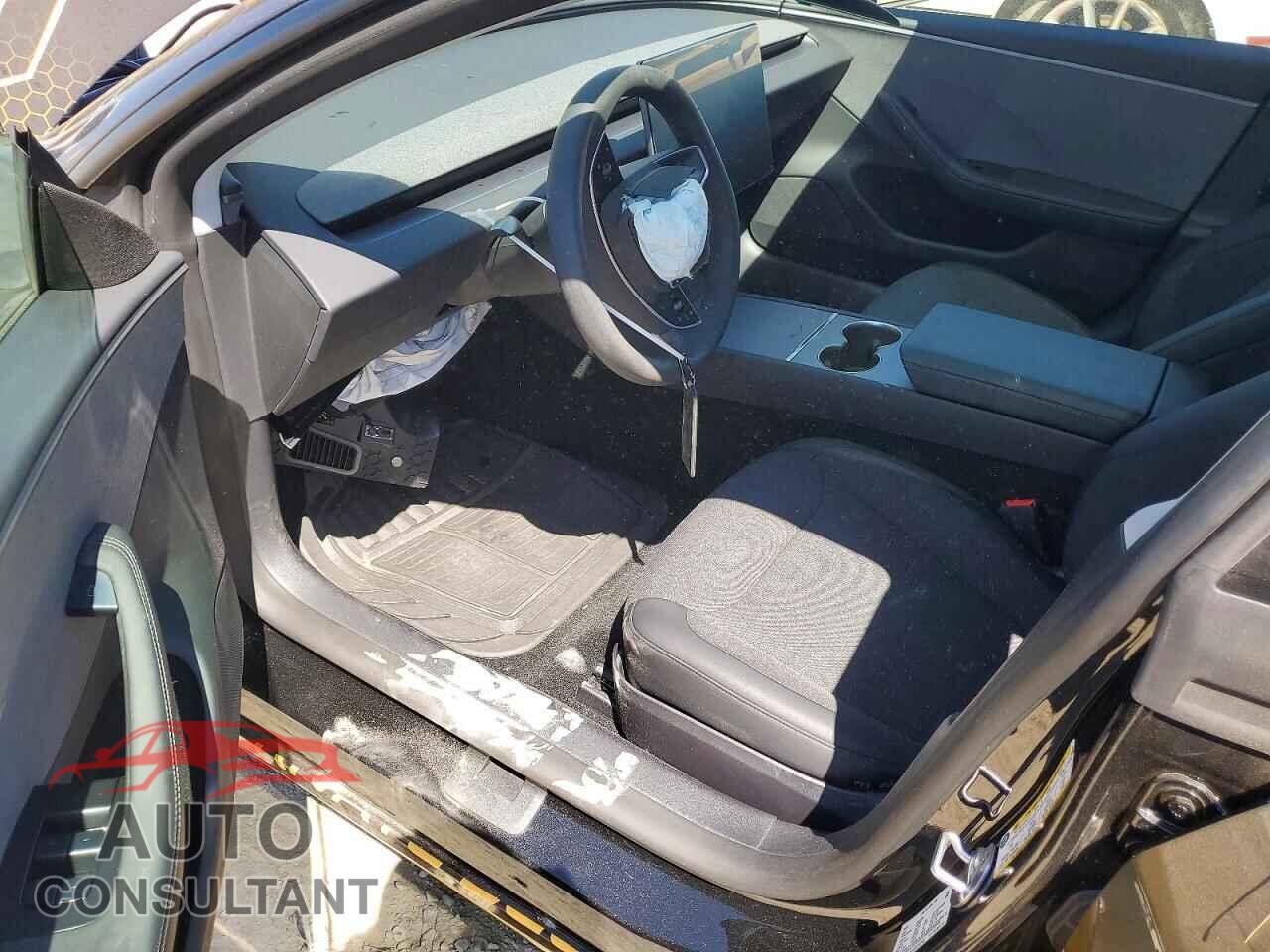 TESLA MODEL 3 2026 - 5YJ3E1EA9TF167453