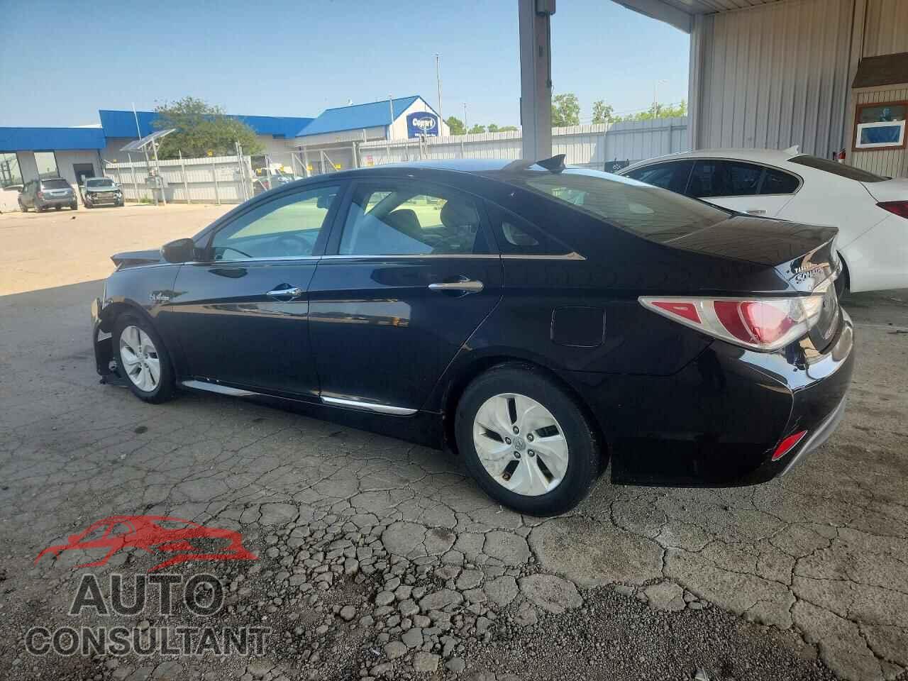 HYUNDAI SONATA 2013 - KMHEC4A43DA082694