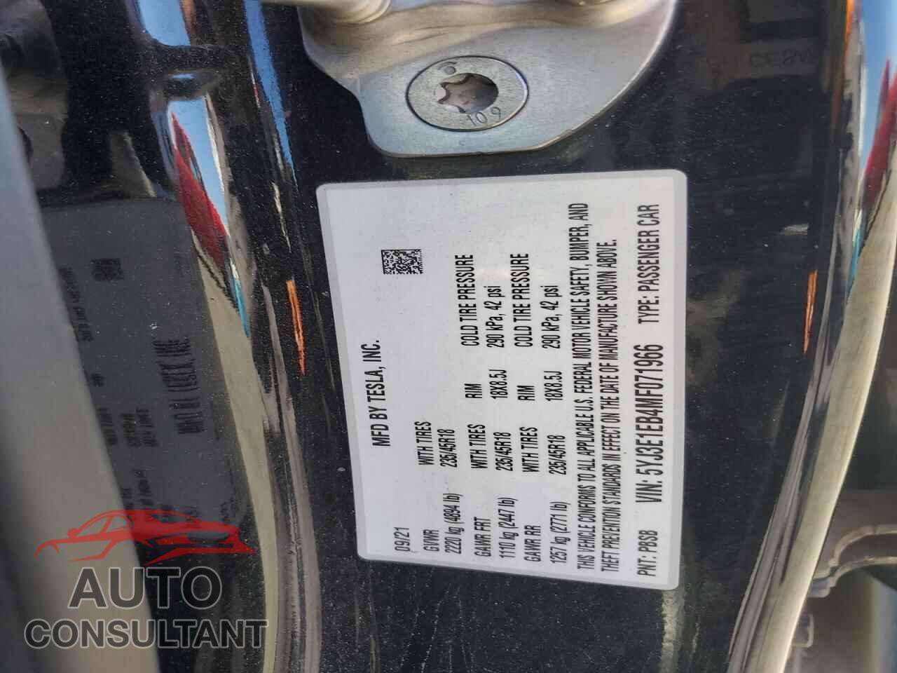 TESLA MODEL 3 2021 - 5YJ3E1EB4MF071966