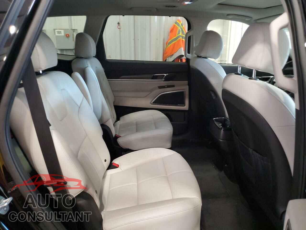 KIA TELLURIDE 2023 - 5XYP3DGC1PG363473