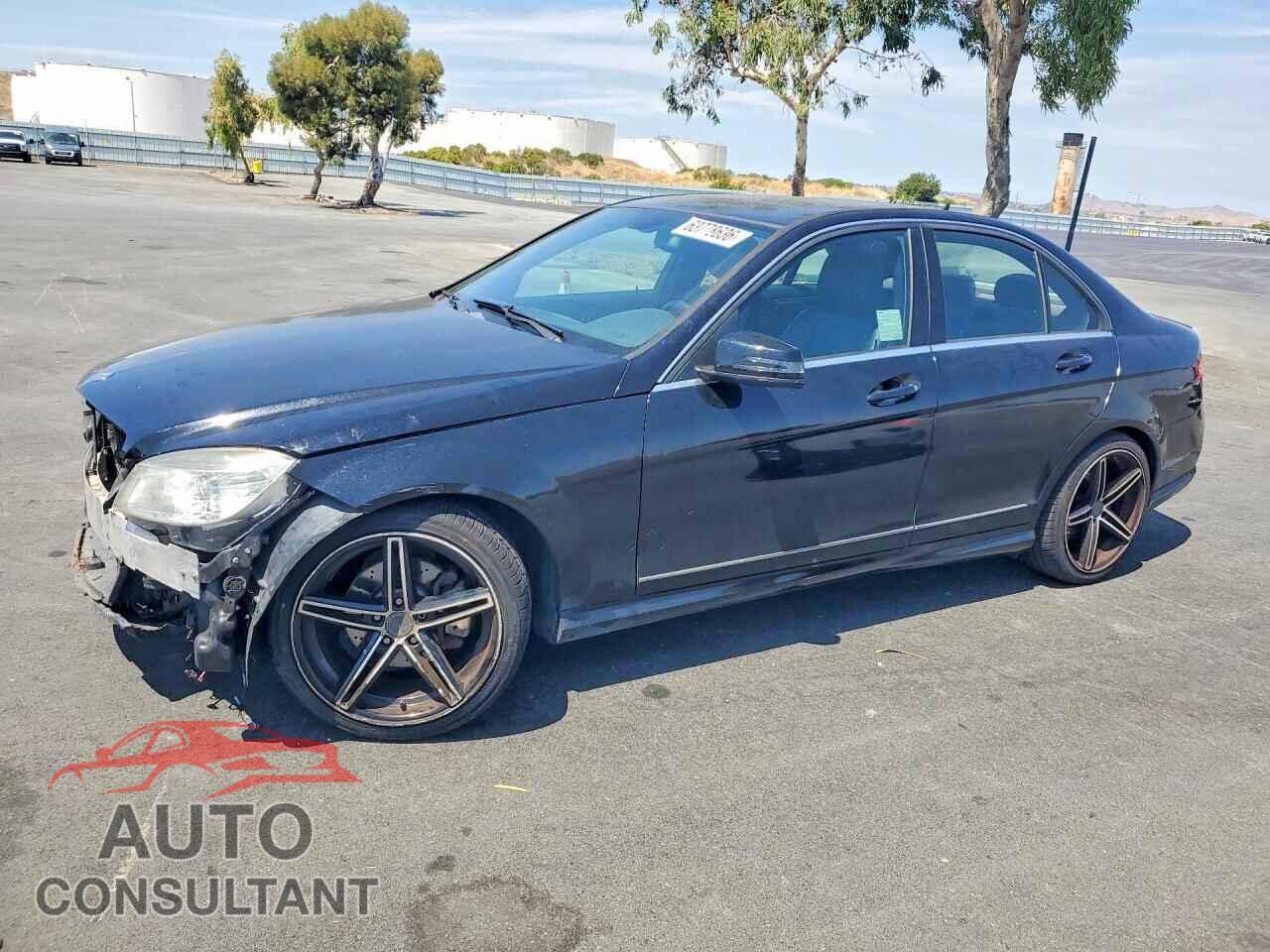 MERCEDES-BENZ C-CLASS 2011 - WDDGF5EB0BR142325