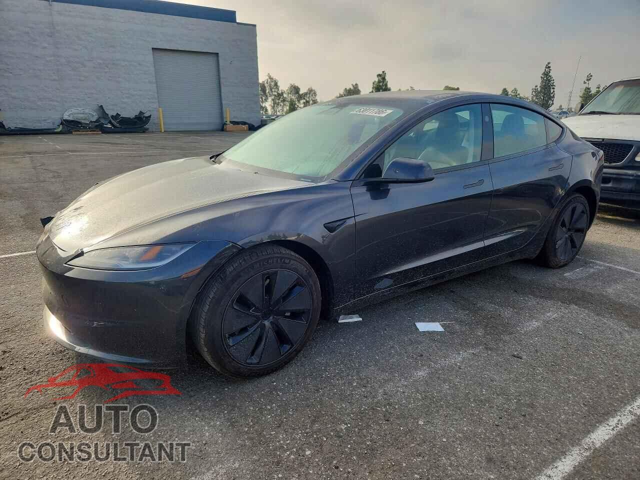 TESLA MODEL 3 2024 - 5YJ3E1EB1RF817409
