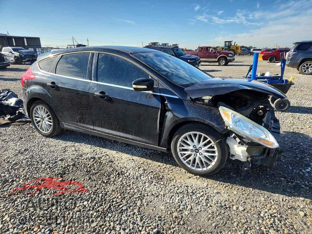 FORD FOCUS 2012 - 1FAHP3M23CL414510