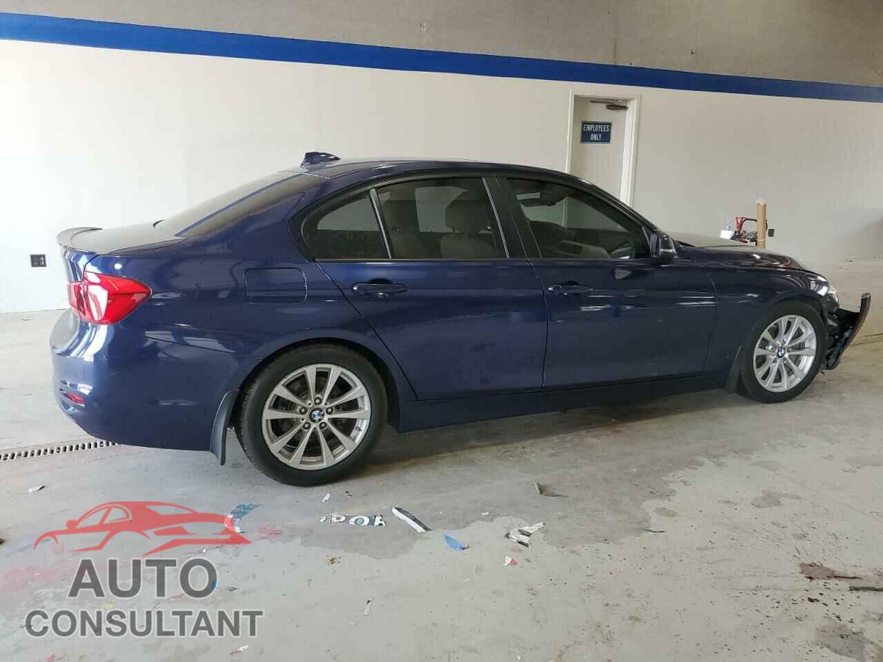 BMW 3 SERIES 2017 - WBA8A3C52HK691442