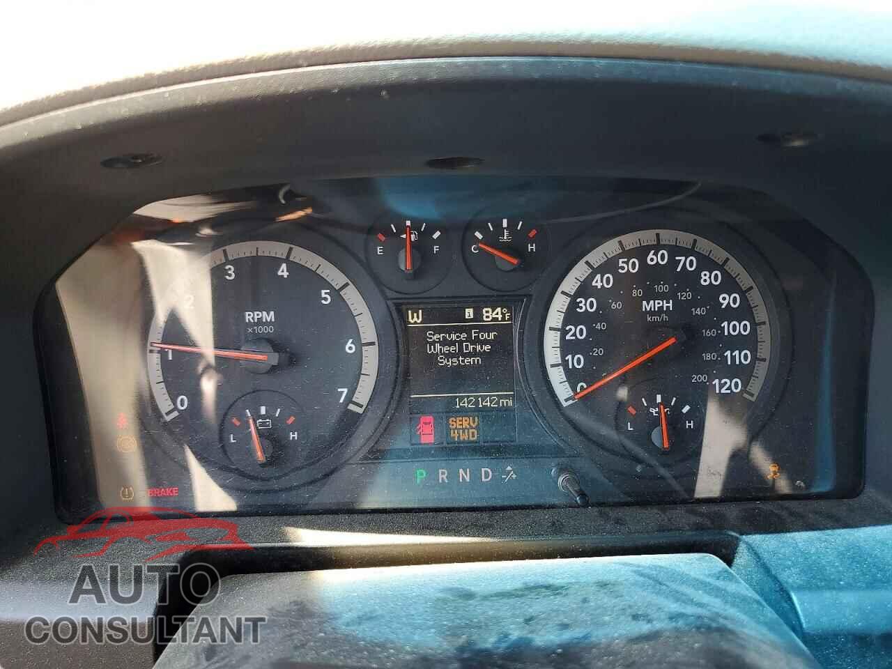 DODGE RAM 1500 2012 - 1C6RD7LT1CS192233