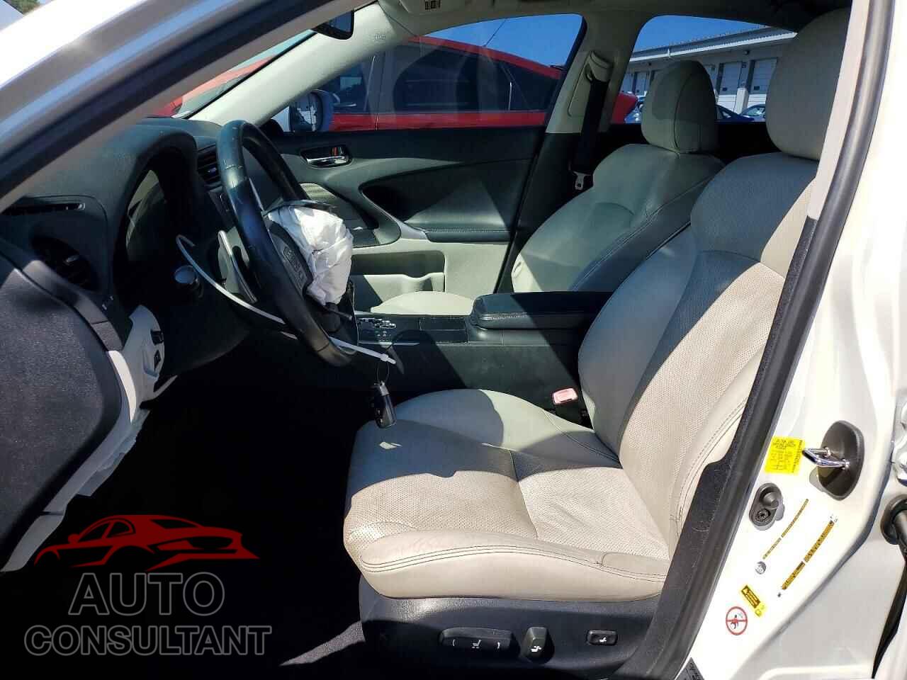 LEXUS IS 2011 - JTHBF5C26B5150698