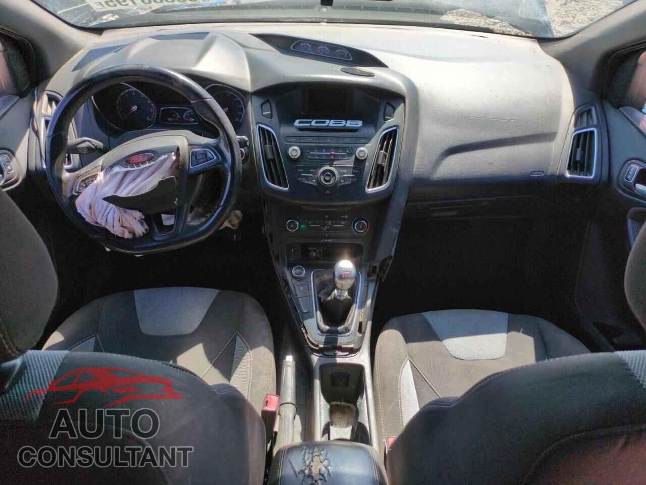 FORD FOCUS 2016 - 1FADP3L97GL221635