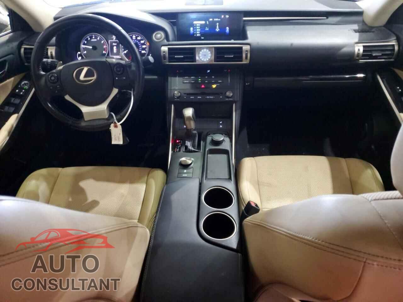 LEXUS IS 2016 - JTHCM1D26G5008232