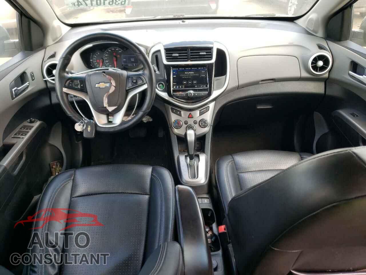 CHEVROLET SONIC 2019 - 1G1JF5SB7K4121983