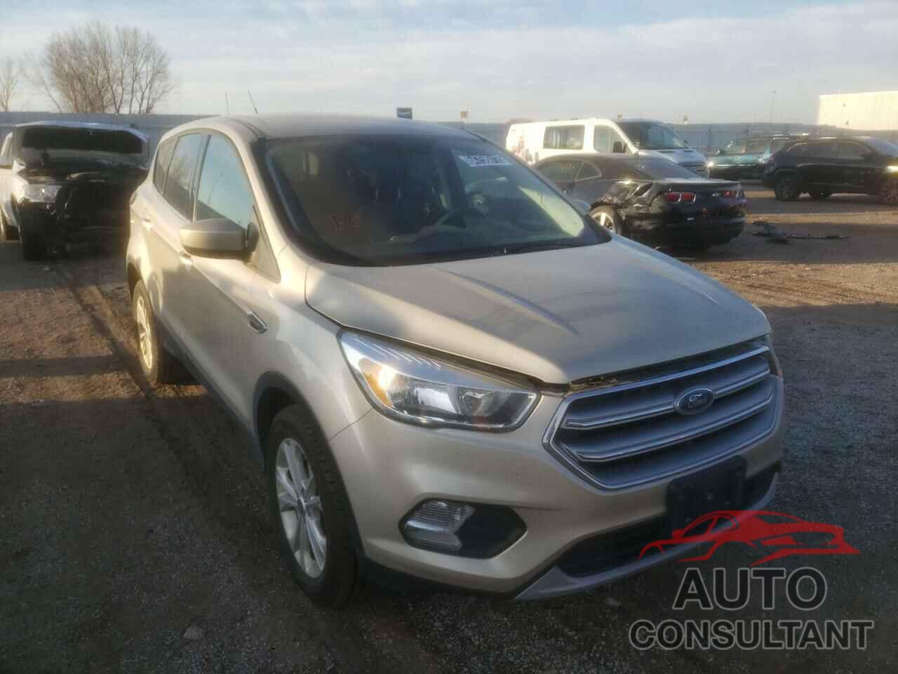 FORD ESCAPE 2017 - 1FMCU0GD4HUE75662