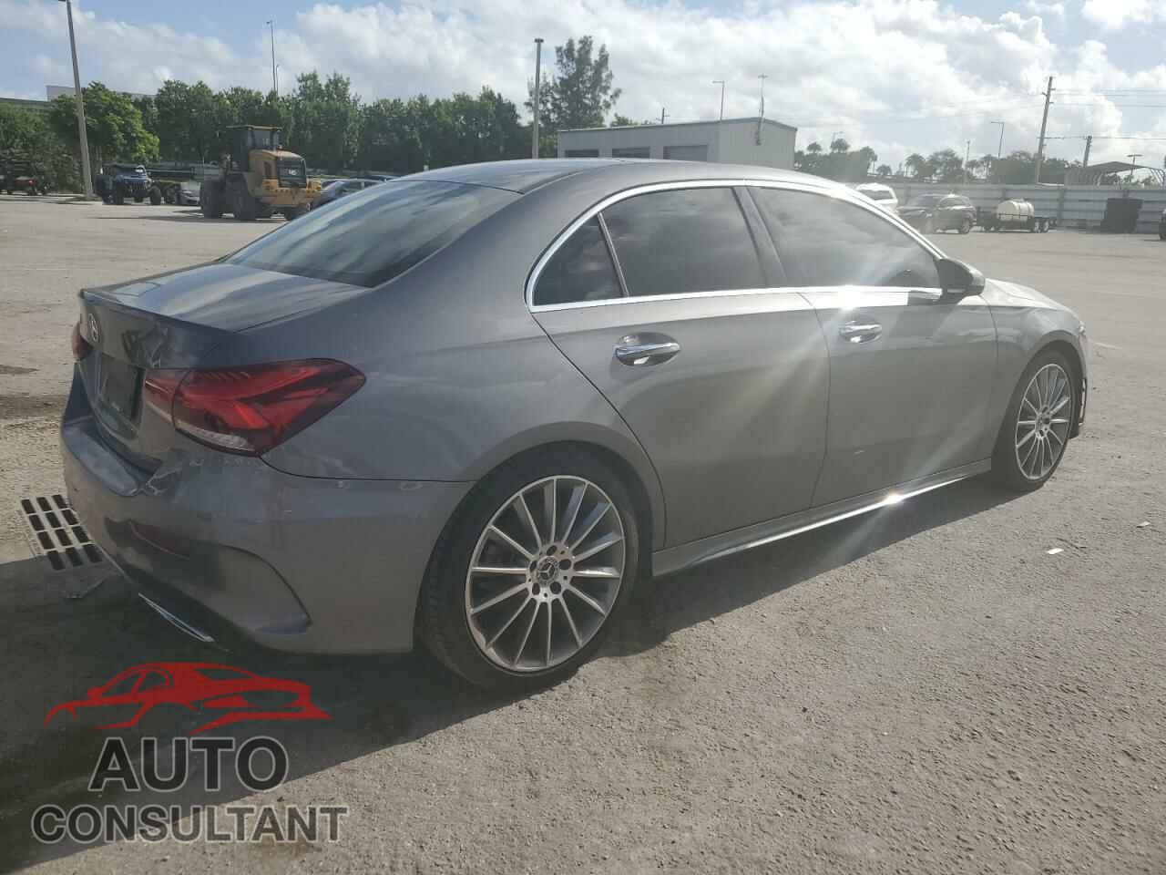 MERCEDES-BENZ A-CLASS 2019 - WDD3G4EB0KW006932