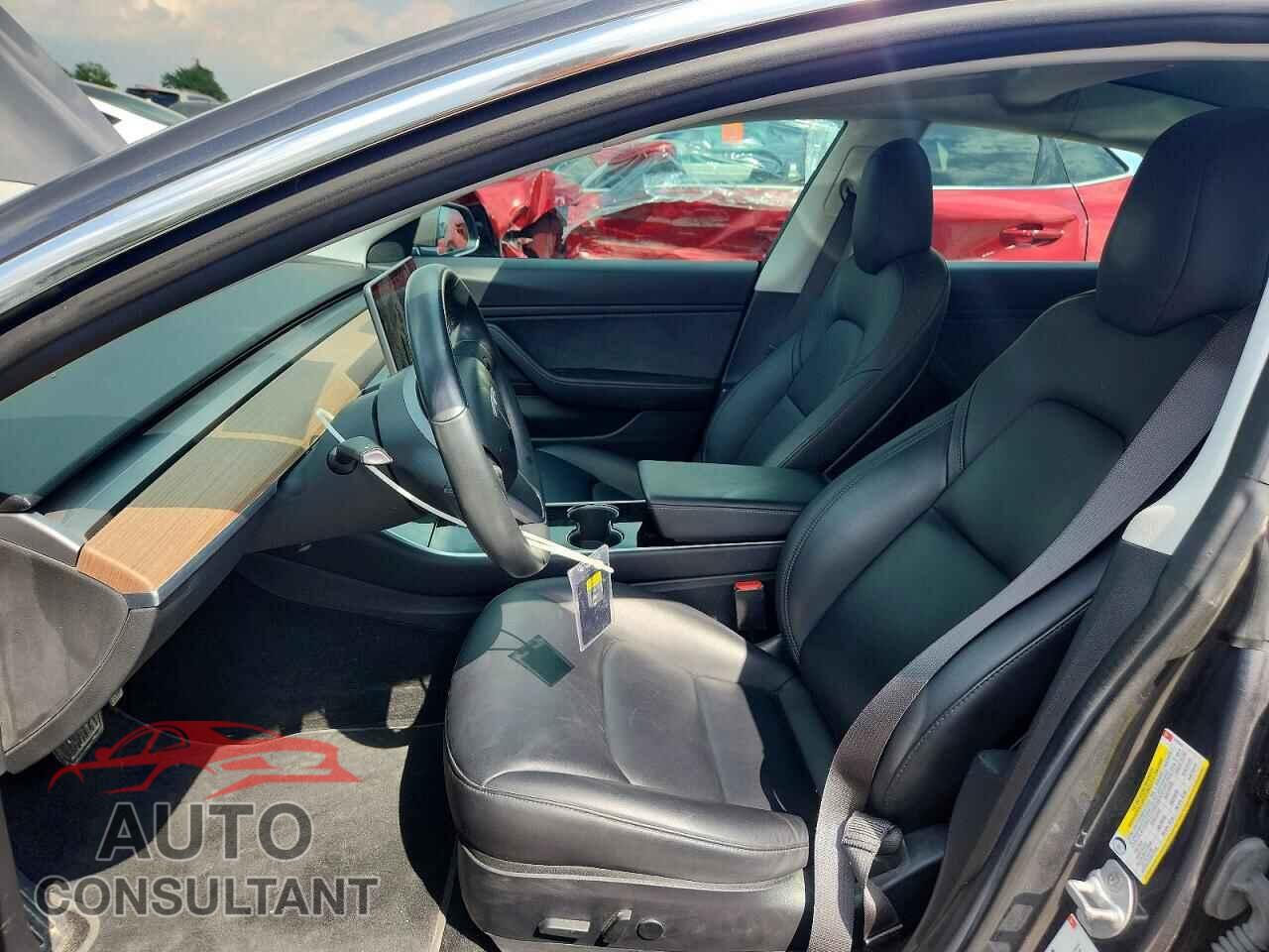TESLA MODEL 3 2018 - 5YJ3E1EB6JF103845