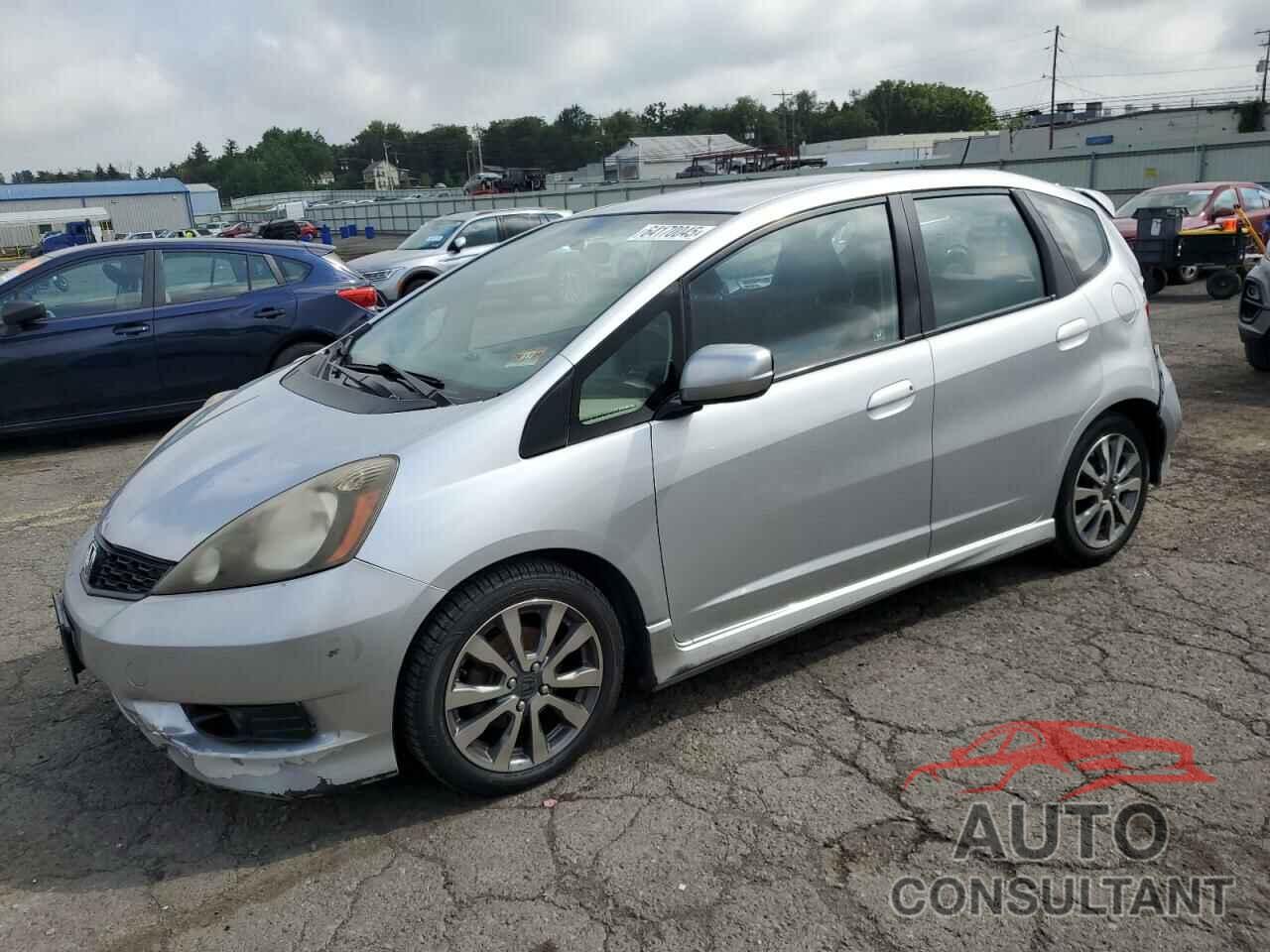 HONDA FIT 2013 - JHMGE8H57DC024586