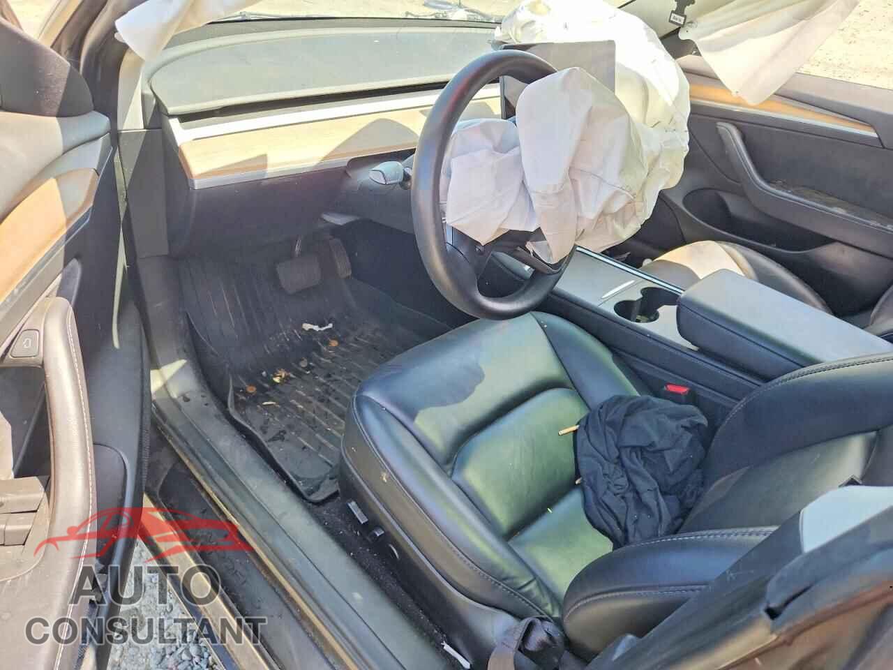 TESLA MODEL 3 2023 - 5YJ3E1EA2PF711538
