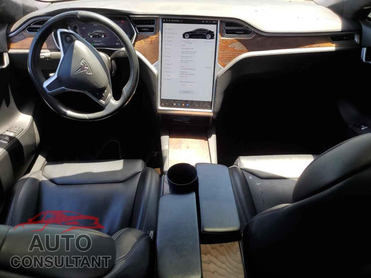 TESLA MODEL S 2017 - 5YJSA1E26HF220892
